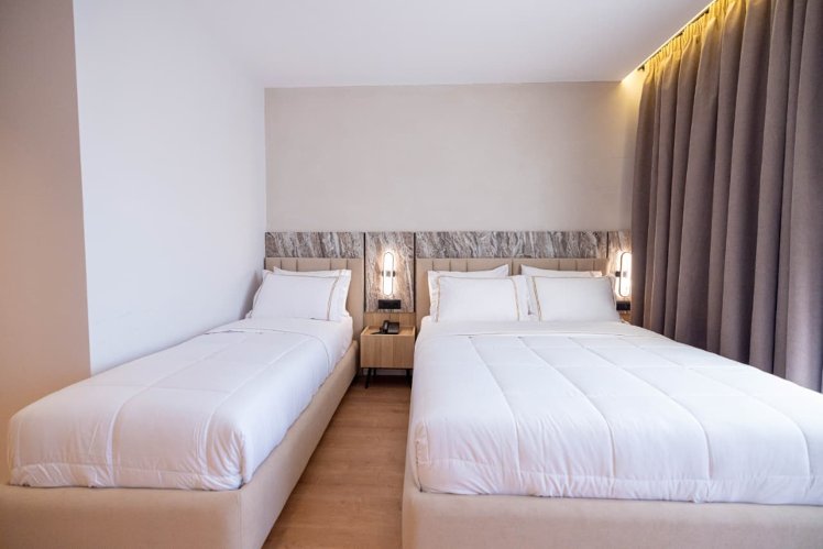 Tris3 Hotel, Kavaje