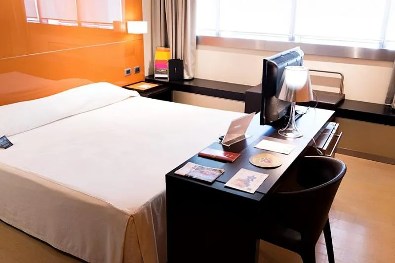 DOUBLE SINGLE USE CLASSIC Room, UNA HOTELS T Hotel Cagliari, Cagliari