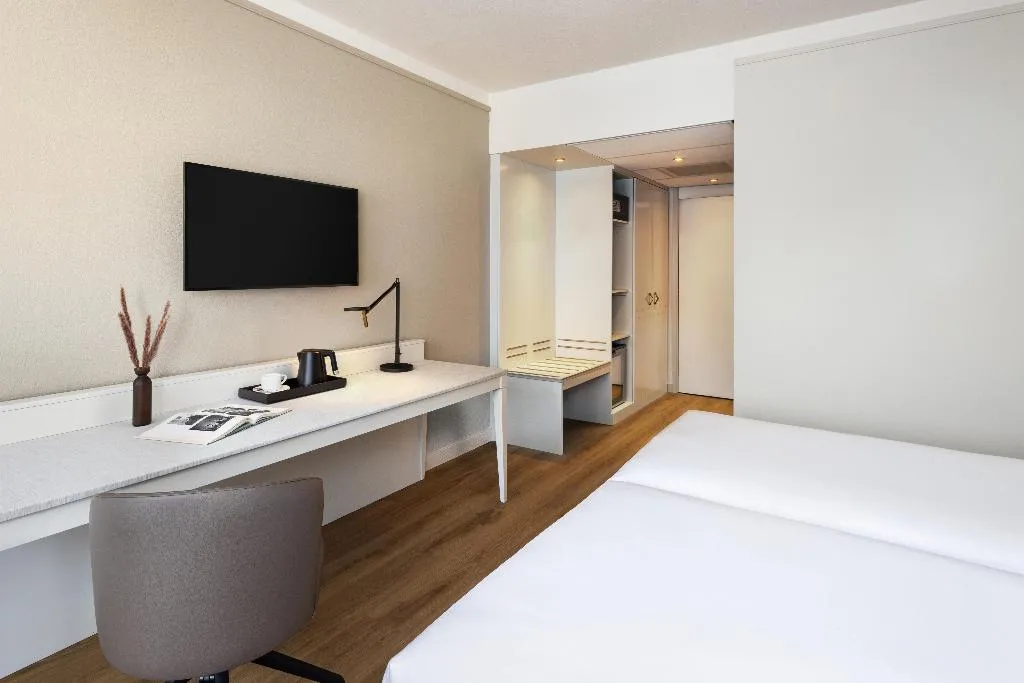 DOUBLE WITH TERRACE Room, NH Bussum Jan Tabak, Amsterdam