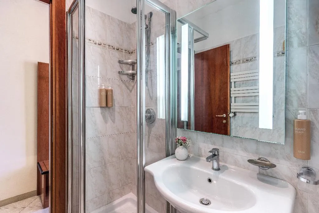 TRIPLE STANDARD Room, Sonya, Rome