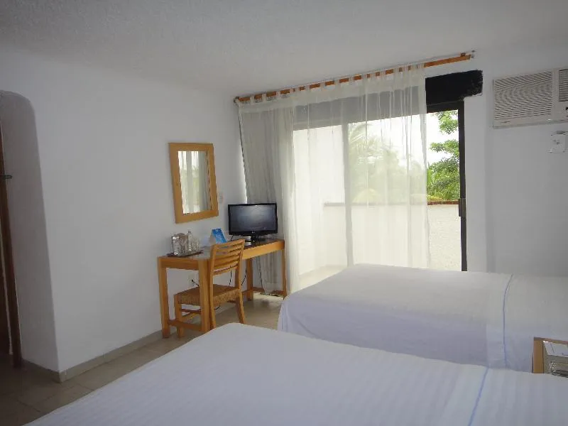 SINGLE STANDARD Room, Sotavento Hotel & Yacht Club Cancun, Cancun Area
