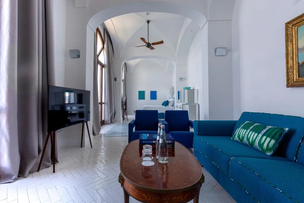 SUITE SEA VIEW Room, Grand Hotel Europa Palace, Naples