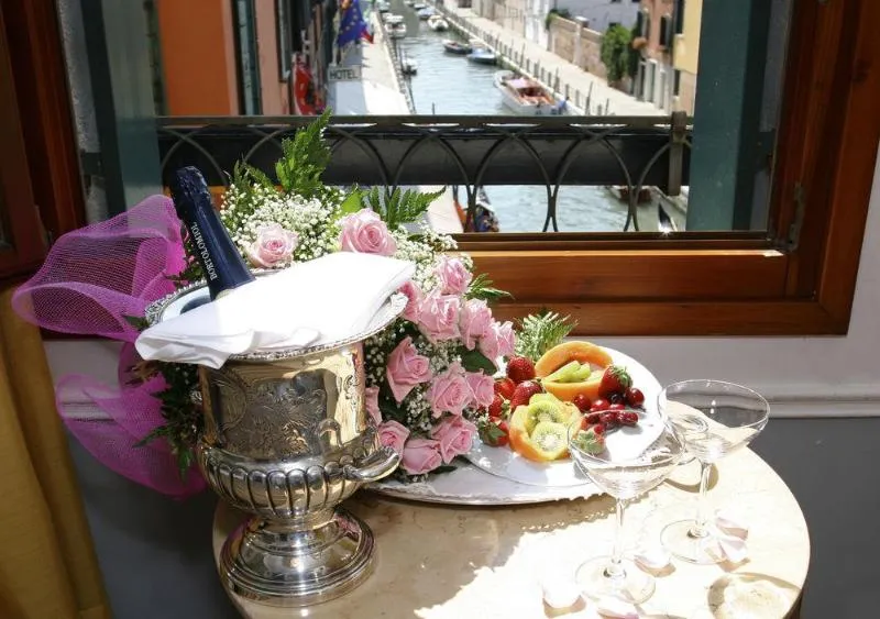 General view, Arlecchino, Venice