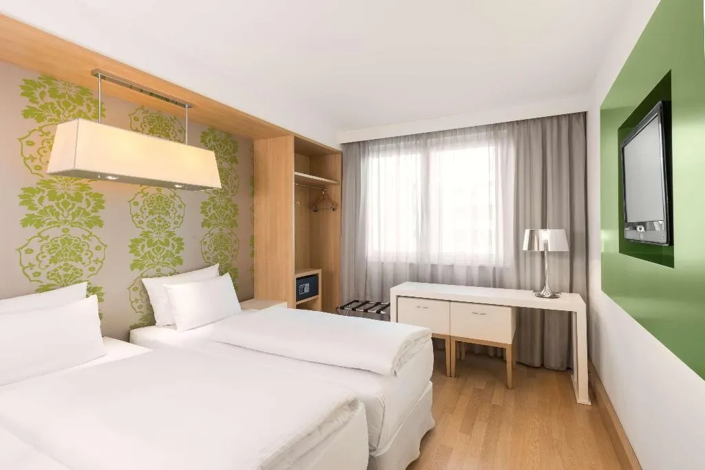 DOUBLE SINGLE USE STANDARD Room, NH Berlin Potsdamer Platz, Berlin