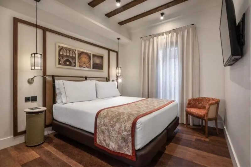 JUNIOR SUITE STANDARD Room, Áurea Toledo, Madrid