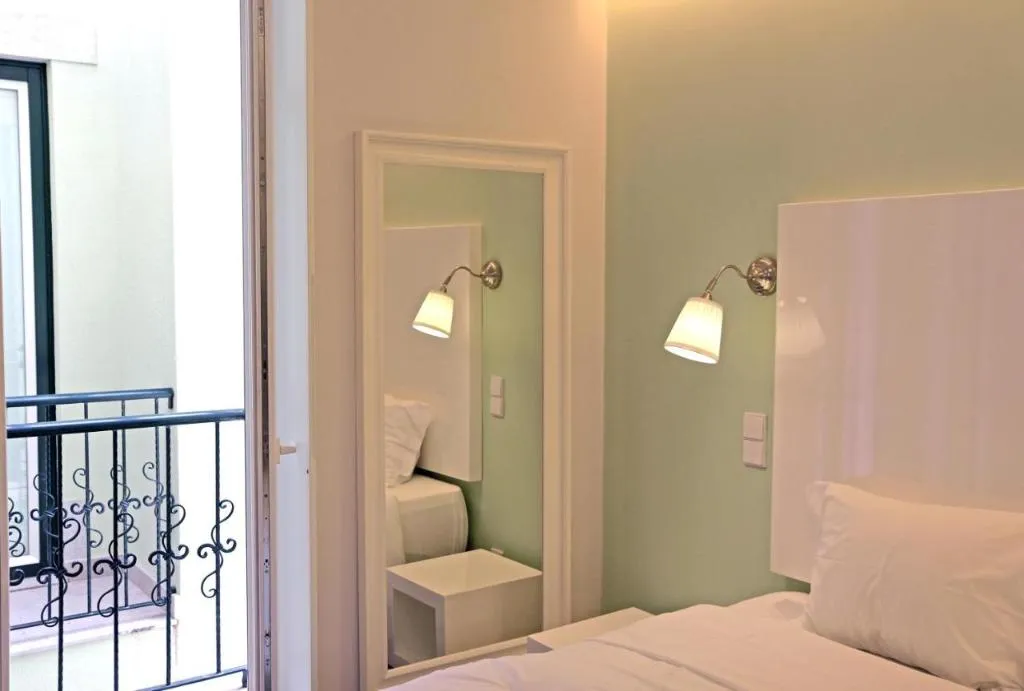 APARTMENT STANDARD Room, Lisbon Colours Bairro Alto Apartments, Lisbon