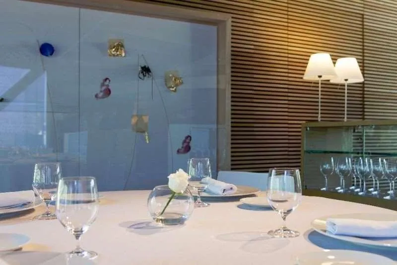 Restaurant, Mon St Benet, Barcelona