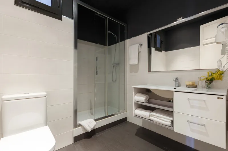 APARTMENT CAPACITY 6 Room, AinB Eixample-Miro Apartments, Barcelona