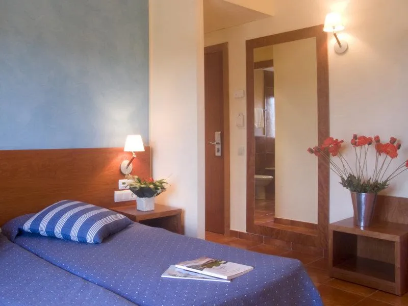 TRIPLE STANDARD Room, Picasso, Costa Brava