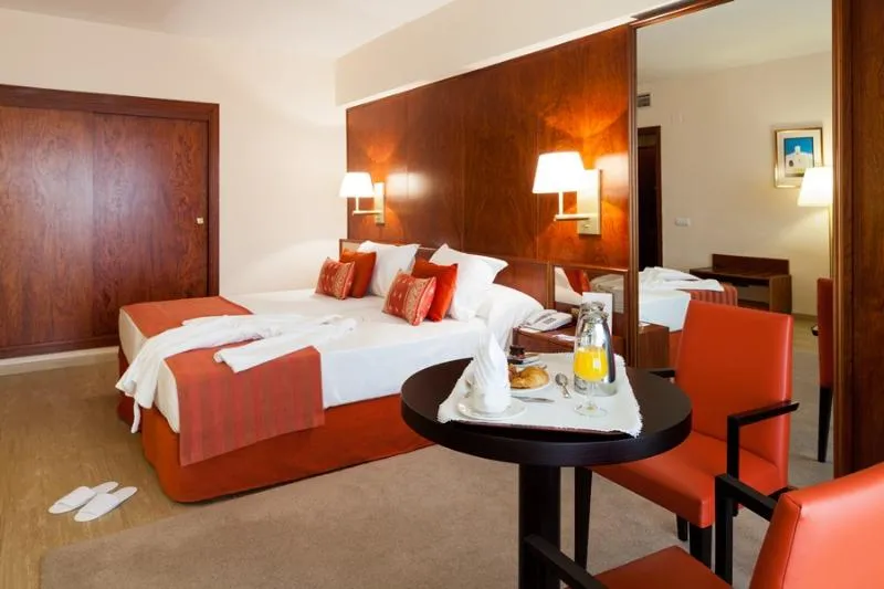 Double or Twin CAPACITY 3 Room, Royal Plaza, Ibiza