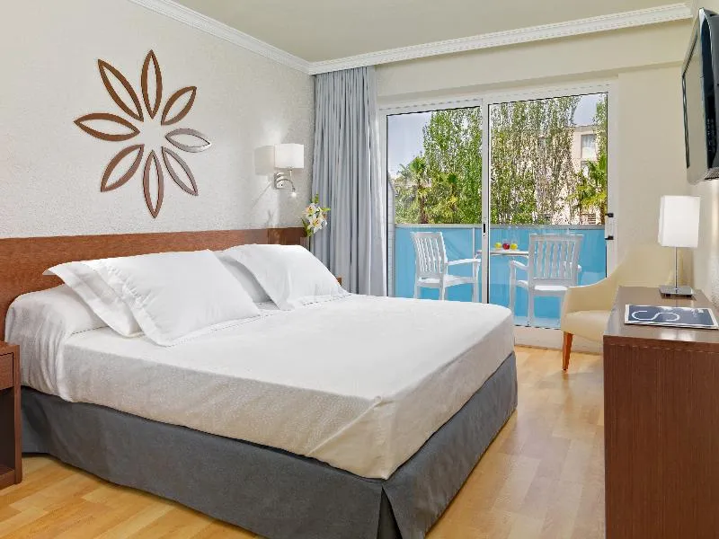 DOUBLE POOL VIEW Room, H10 Delfin Only adults, Costa Dorada