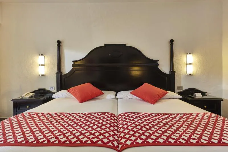 DOUBLE STANDARD Room, Riu Tequila - All Inclusive, Cancun Area