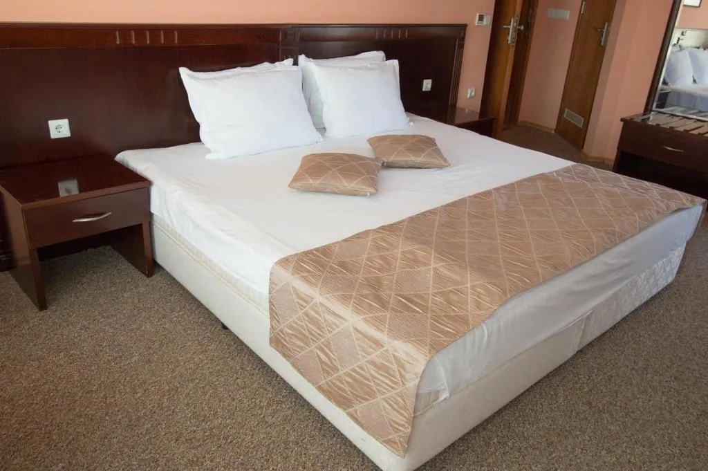 DOUBLE STANDARD Room, Divesta, Varna