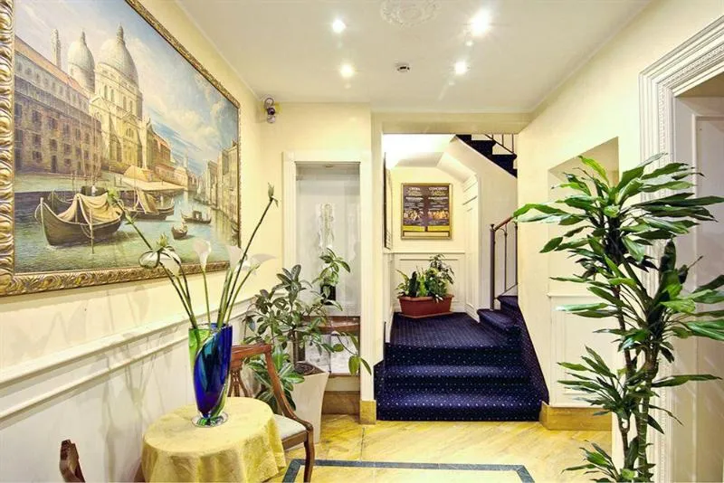 Lobby, Palazzo La Scala, Venice