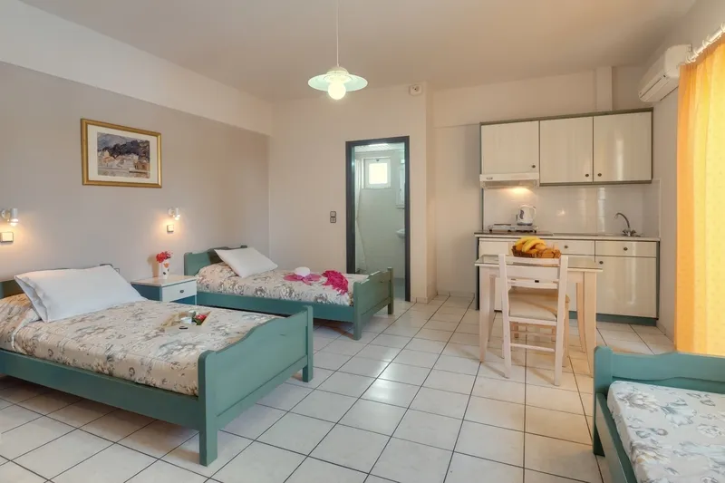 STUDIO CAPACITY 3 Room, Athena Apartments, Crete