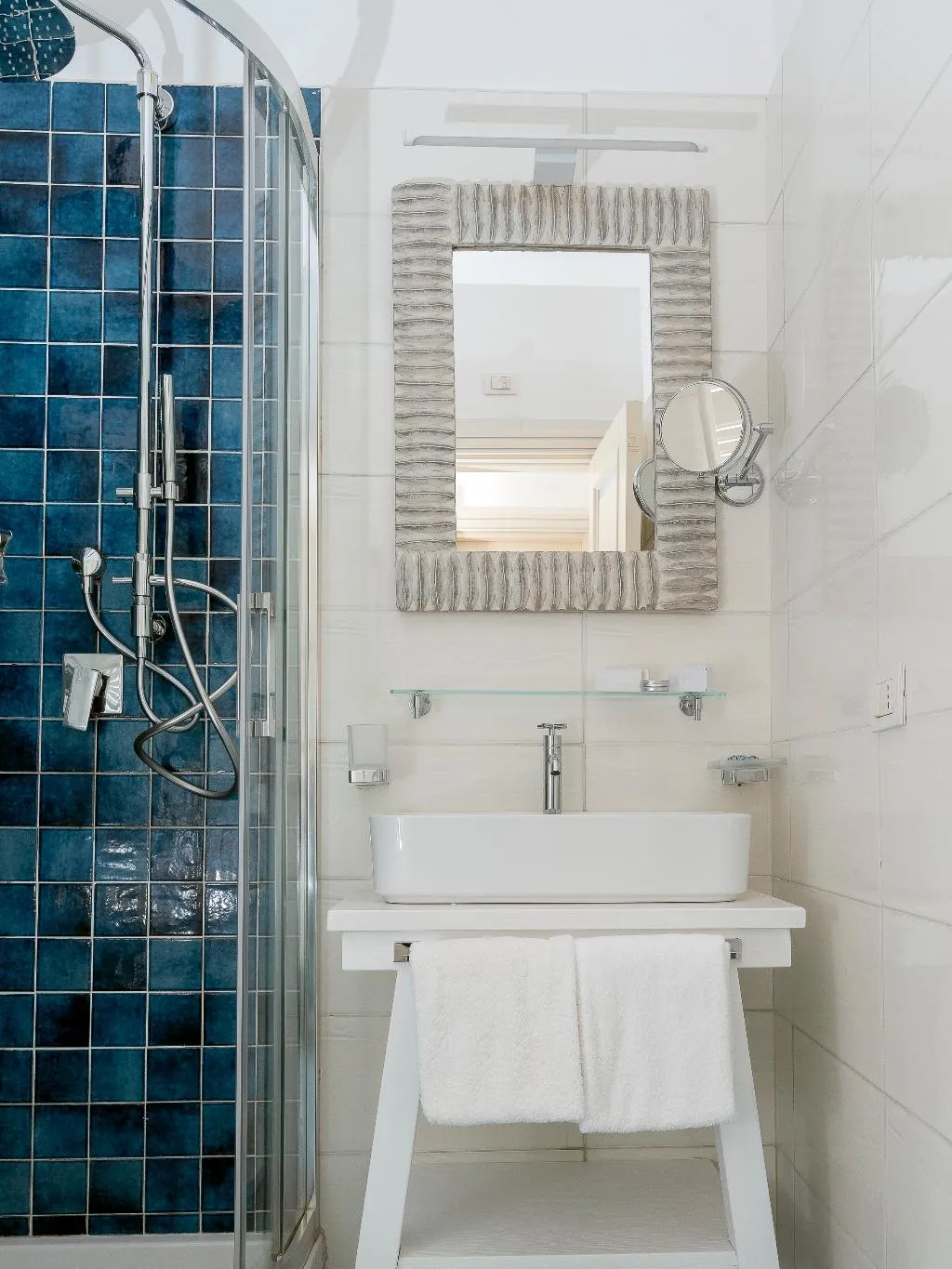 DOUBLE SUPERIOR WITH TERRACE Room, Casa Mariantonia, Naples