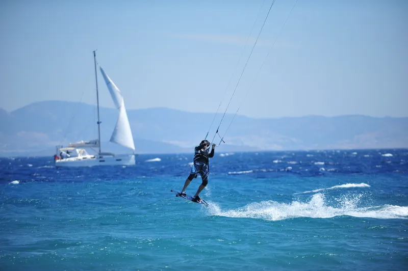 Sports and Entertainment, Andromeda, Kos