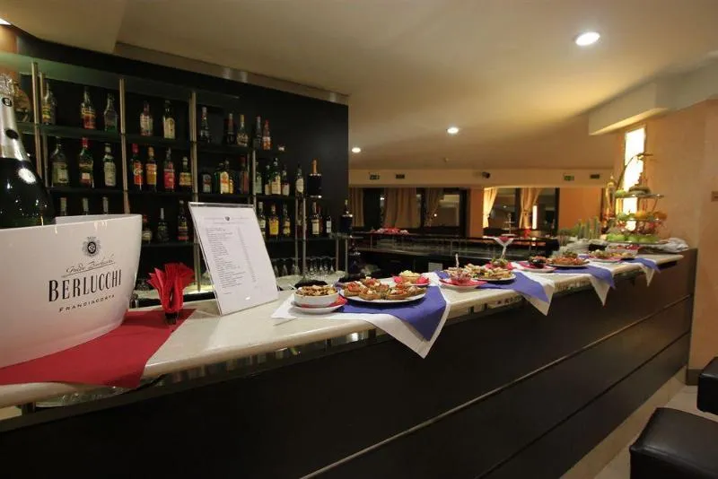 Bar, Golf Hotel, Milan