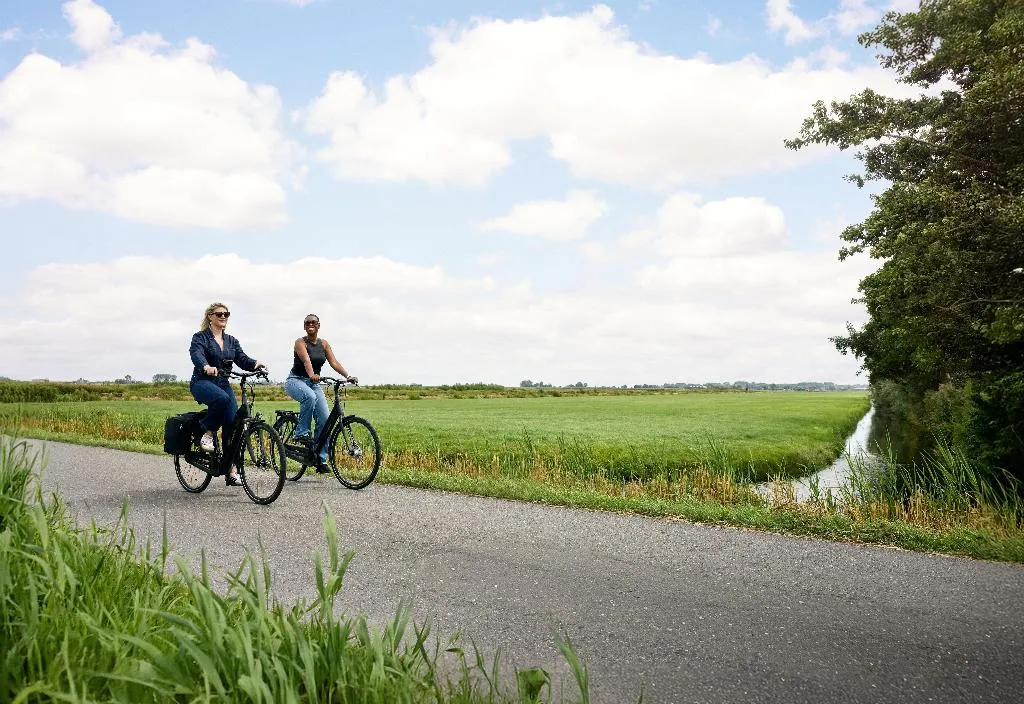 Sports and Entertainment, Van der Valk Hotel Volendam, Amsterdam