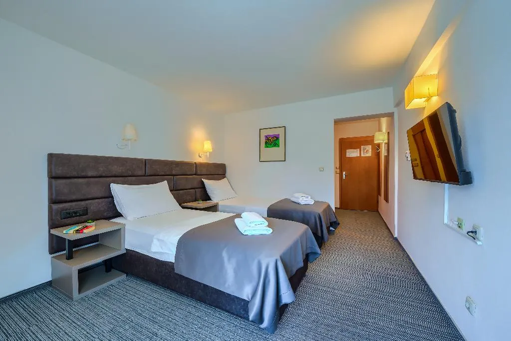 Double or Twin COMFORT Room, Alkar, Split