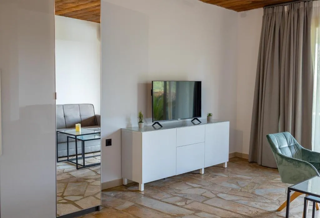 APARTMENT CLASSIC Room, Sanimar By Mono Alex, Thessaloniki