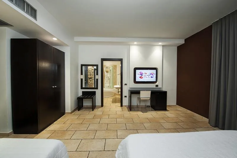 TRIPLE STANDARD Room, Hotel Testani, Rome