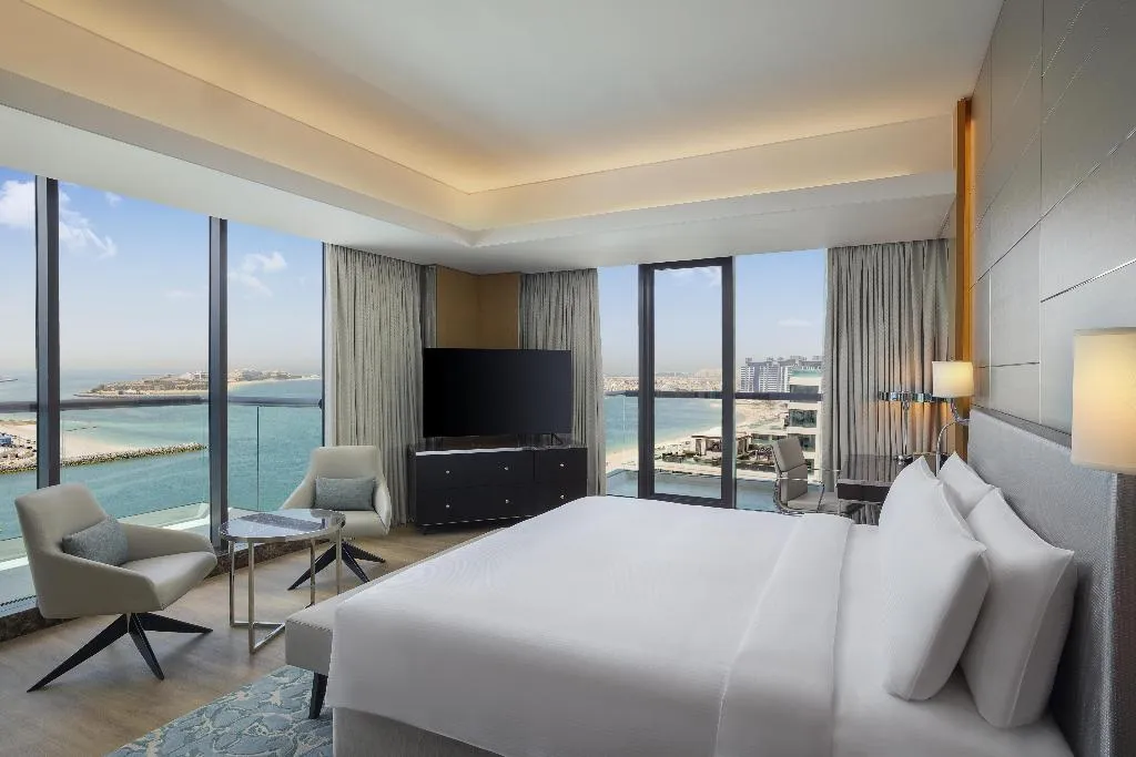 SUITE SEA VIEW TWO BEDROOMS Room, Hilton Dubai Palm Jumeirah, Dubai