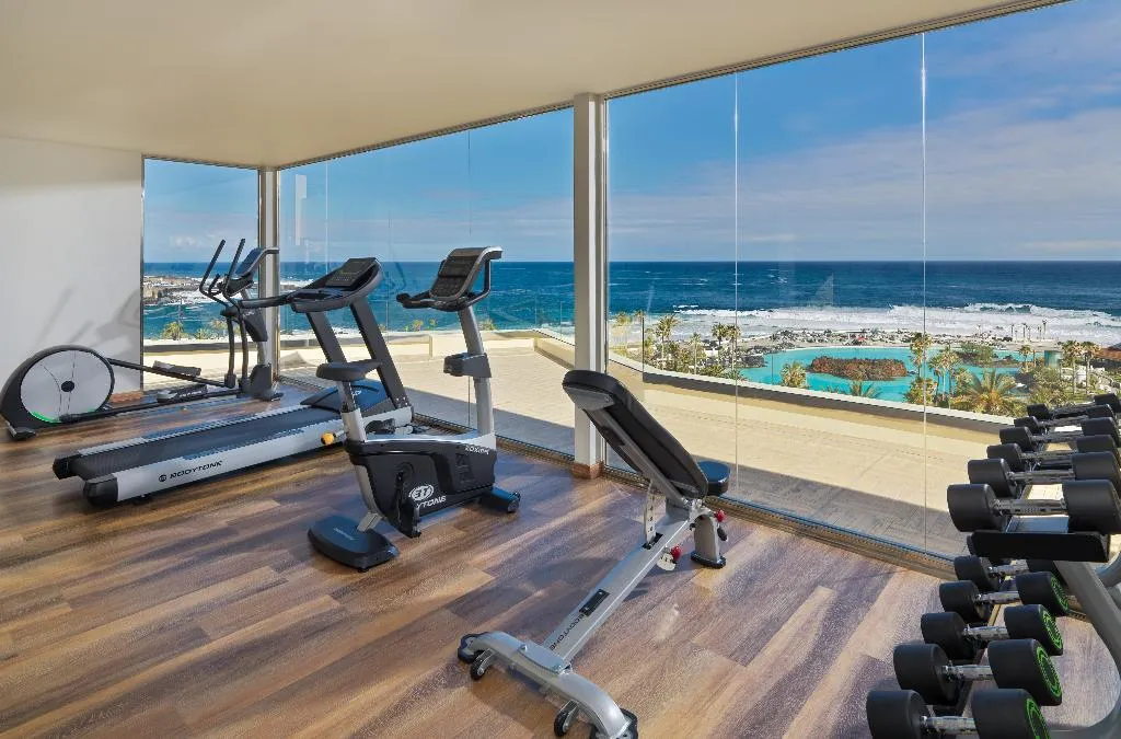 Sports and Entertainment, H10 Tenerife Playa, Tenerife