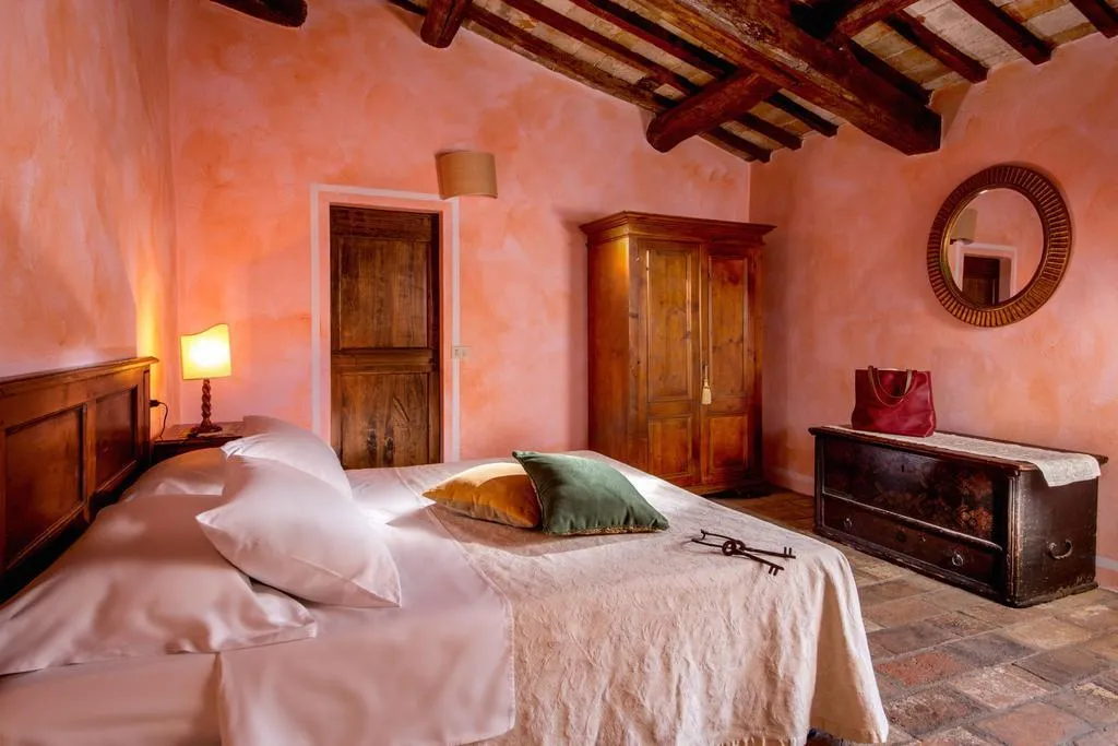 SUITE CAPACITY 6 Room, Castello Valenzino, Perugia