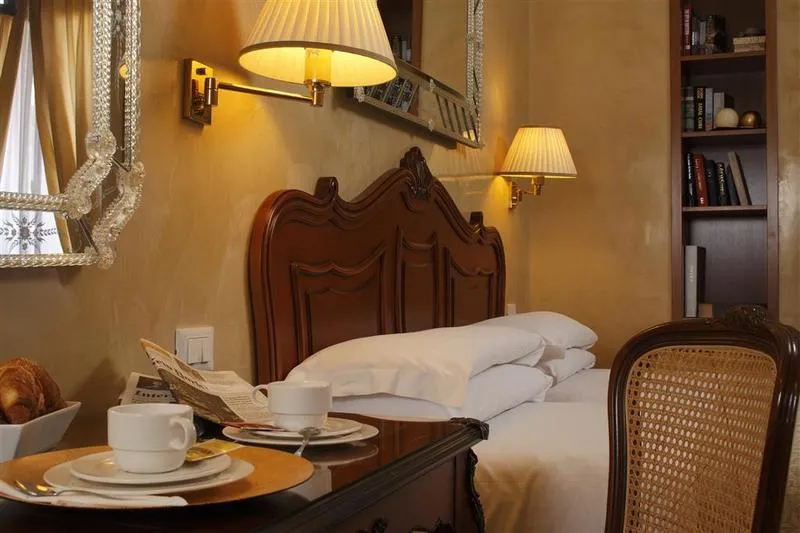 Room, Hotel Bisanzio, Venice