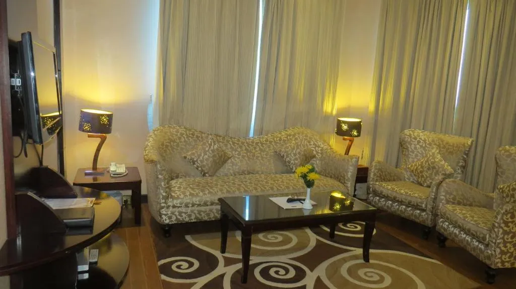 APARTMENT THREE BEDROOMS Room, Al Jawhara Hotel Apartments, Dubai