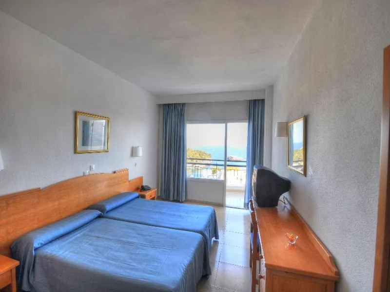 Room, Cala Ferrera, Majorca