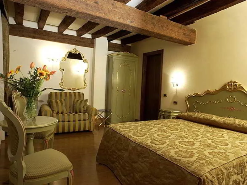 General view, Hotel Al Ponte Mocenigo, Venice