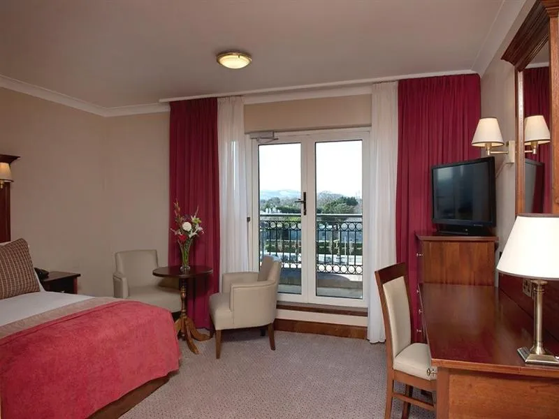SINGLE STANDARD Room, Clayton Hotel Ballsbridge, Dublin