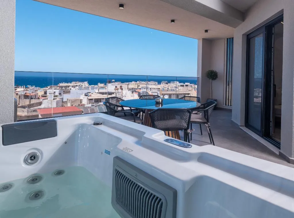 SUITE WITH JACUZZI Room, Captain Napoleon Paterakis CNP Luxurious Suites, Crete