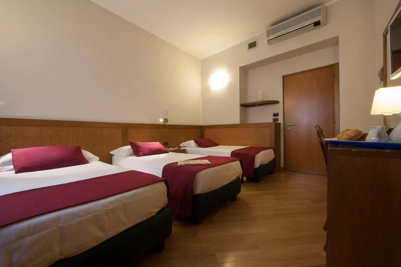 TRIPLE STANDARD Room, Sonder Missori, Milan