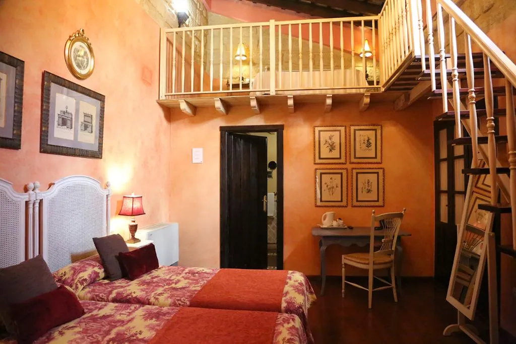 Room, La Casona de Calderon, Seville
