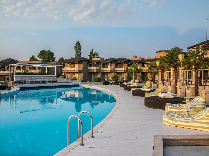 Pool, Dion Palace, Thessaloniki