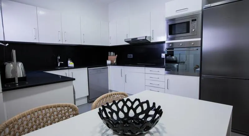 APARTMENT THREE BEDROOMS Room, Apartments Sixtyfour Barcelona, Barcelona