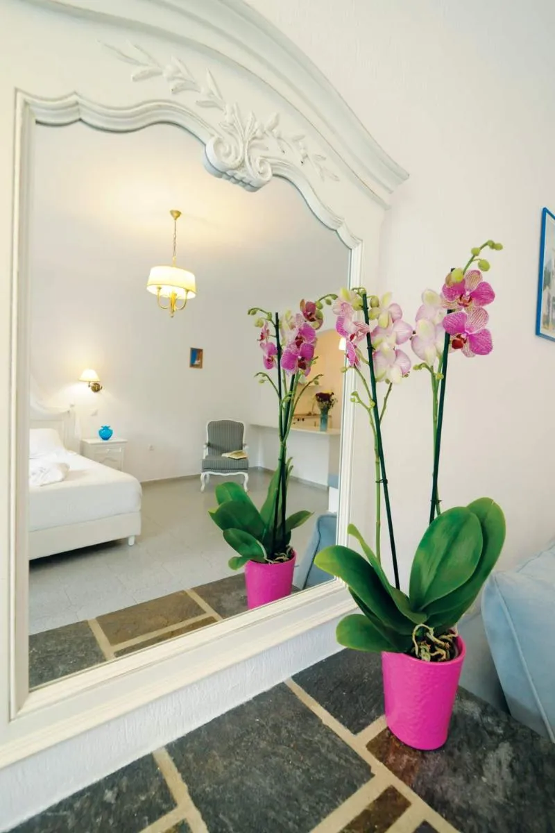 JUNIOR SUITE SUPERIOR Room, Kamari Hotel, Mykonos