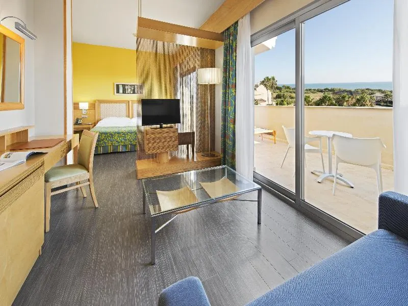 JUNIOR SUITE STANDARD Room, Elba Costa Ballena Beach & Thalasso Resort, Costa De La Luz