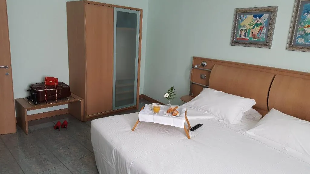 DOUBLE SINGLE USE STANDARD Room, Marina Palace Hotel Spa & Congress Hall, Catania