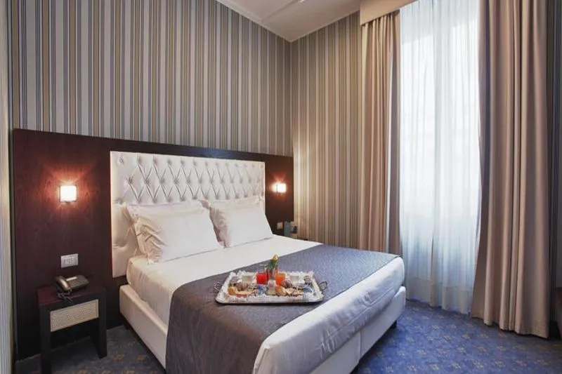 JUNIOR SUITE STANDARD Room, Naples, Naples