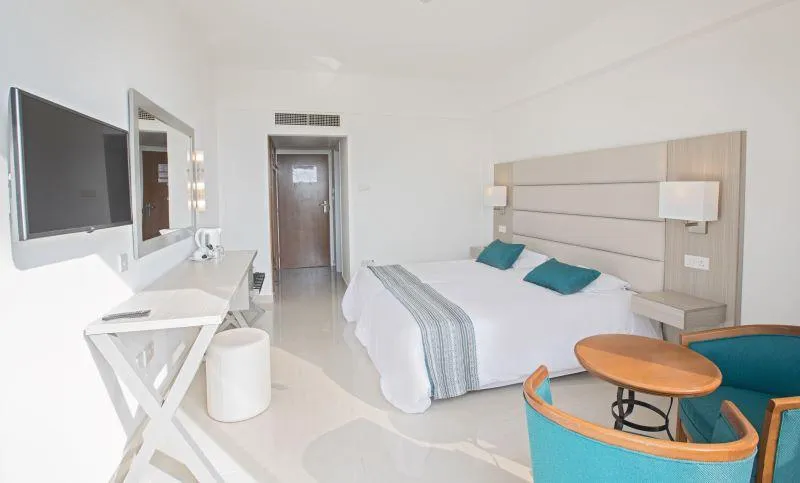 TWIN STANDARD Room, Nelia Sea Breeze, Cyprus