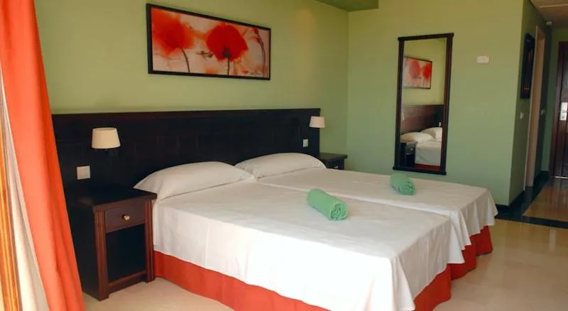 DOUBLE SINGLE USE STANDARD Room, Grand Hotel Callao, Tenerife