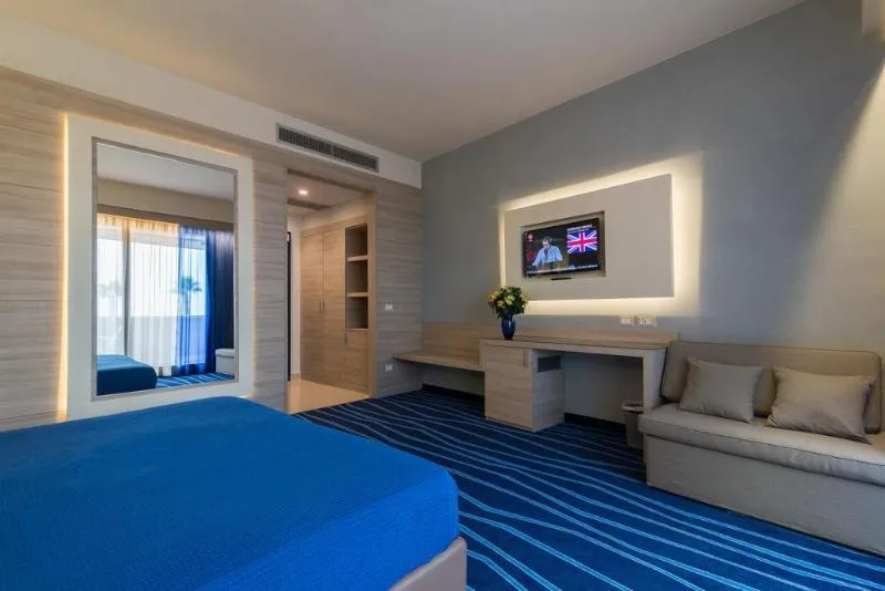 Room, President Park, Catania
