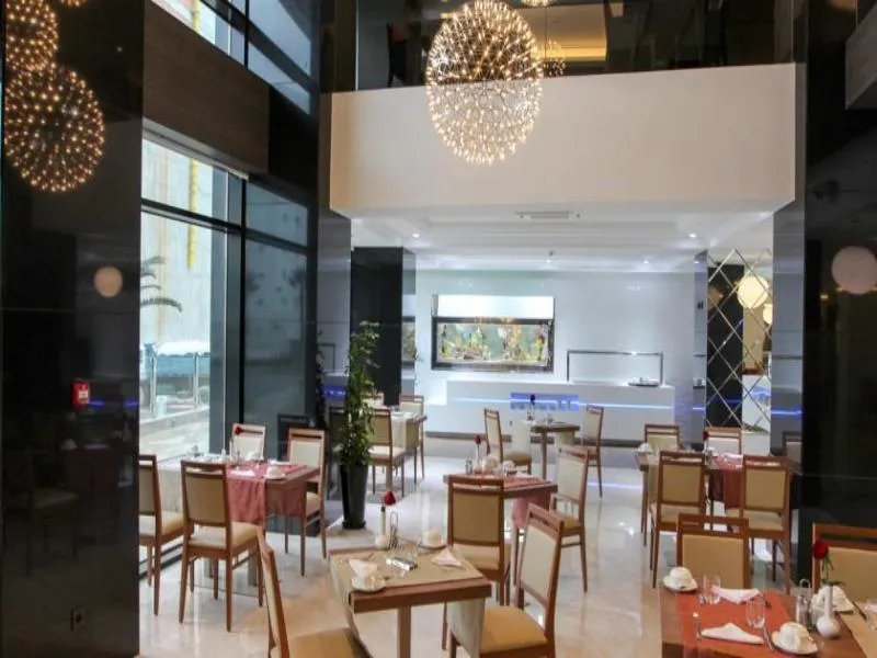 Restaurant, Royal Tulip City Center, Tangier