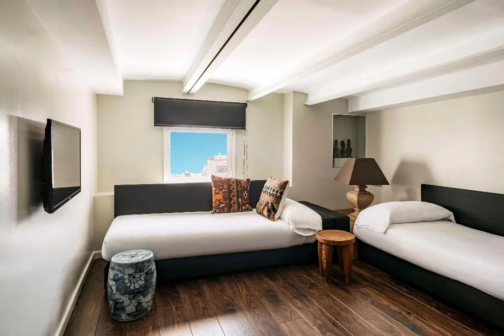 FAMILY ROOM STANDARD Room, Balmes, Barcelona