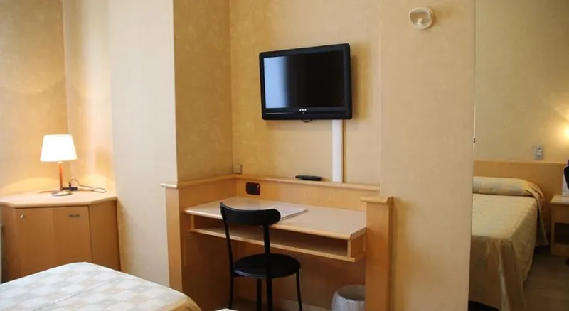DOUBLE STANDARD Room, Hotel Sant´Ambroeus, Milan