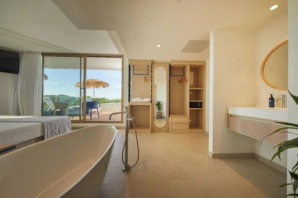 Room, Tui Blue Victoria Menorca, Menorca